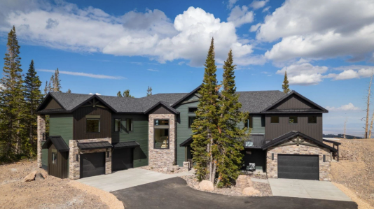 How Utah's Mountain Climate Shapes Luxury Custom Home Design in Utah County
