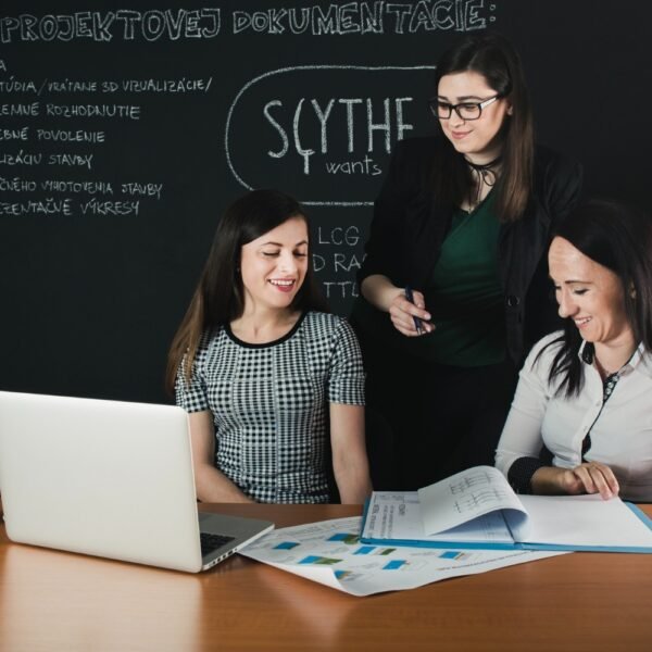 Top Benefits of Using Career Coaching Services in 2026